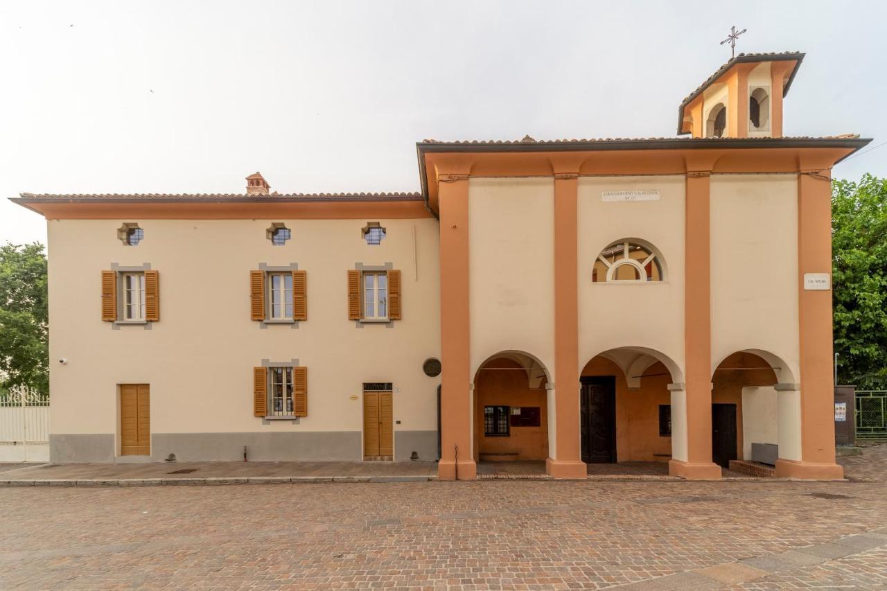 Al Torrione Lägenhet Collecchio Exteriör bild